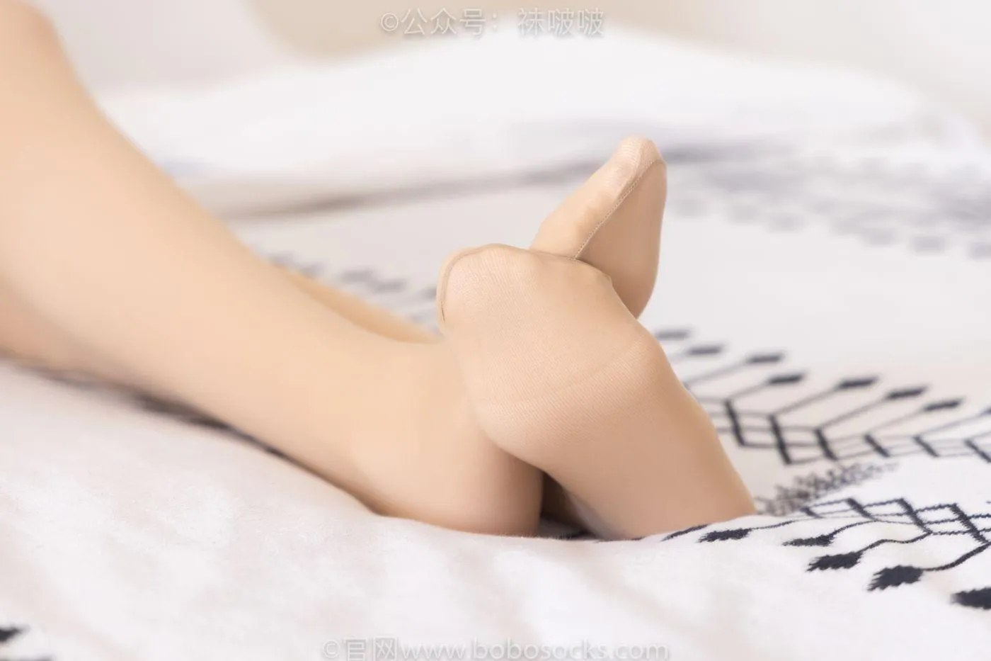 [BoBoSocks袜啵啵]NO.075 小甜豆- AJ、凉鞋、厚肉丝 [160P]插图4